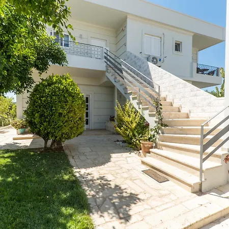 Villa Rodanthi *