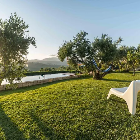 Villa Rodanthi *