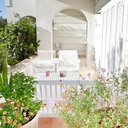 Villa Rodanthi